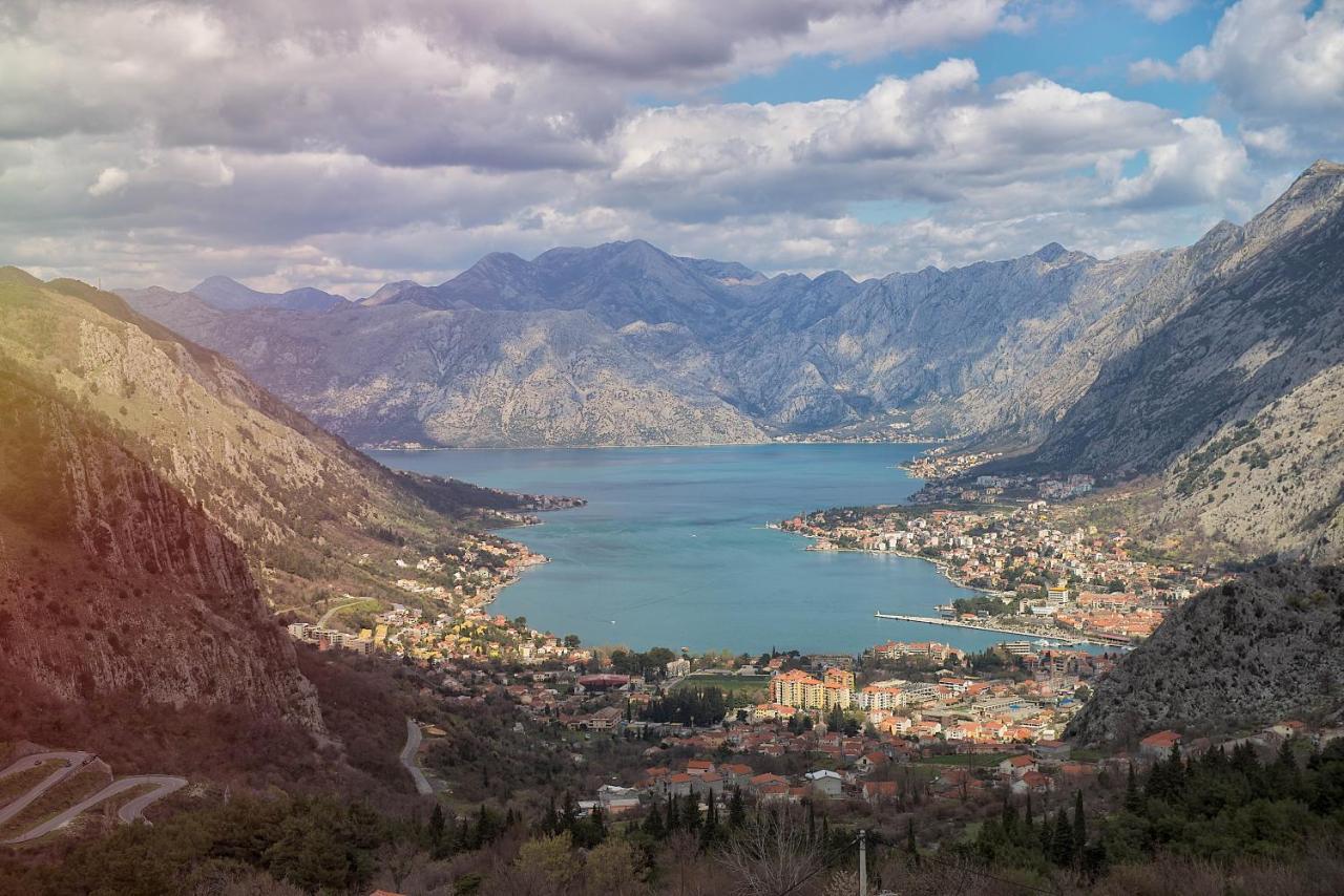 The Nest - Urban Family Place Kotor Exterior foto